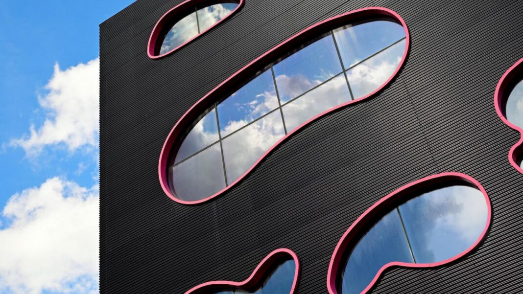 The Controversial Case of Robert Courtney