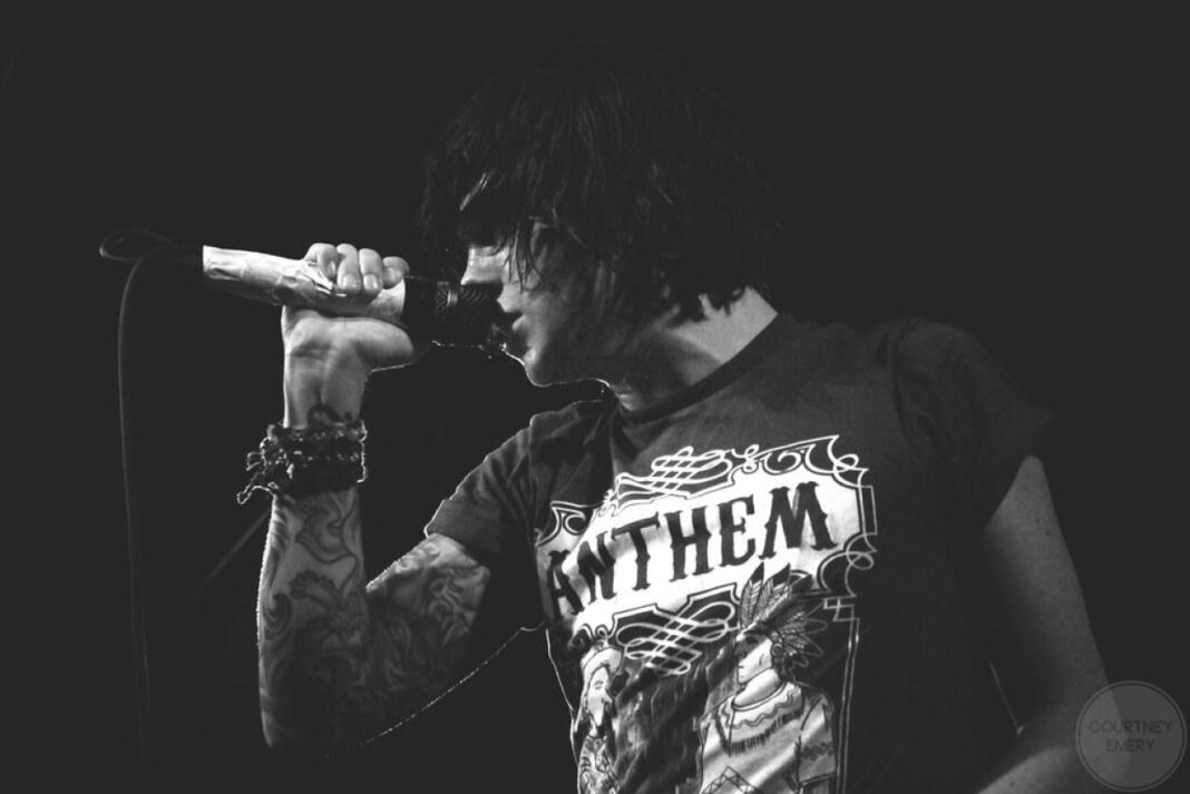 Courtney Quinn: Fashion’s Colorful Trendsetter