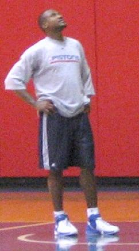 Lindsey Hunter: A Look at the NBA Player’s Career