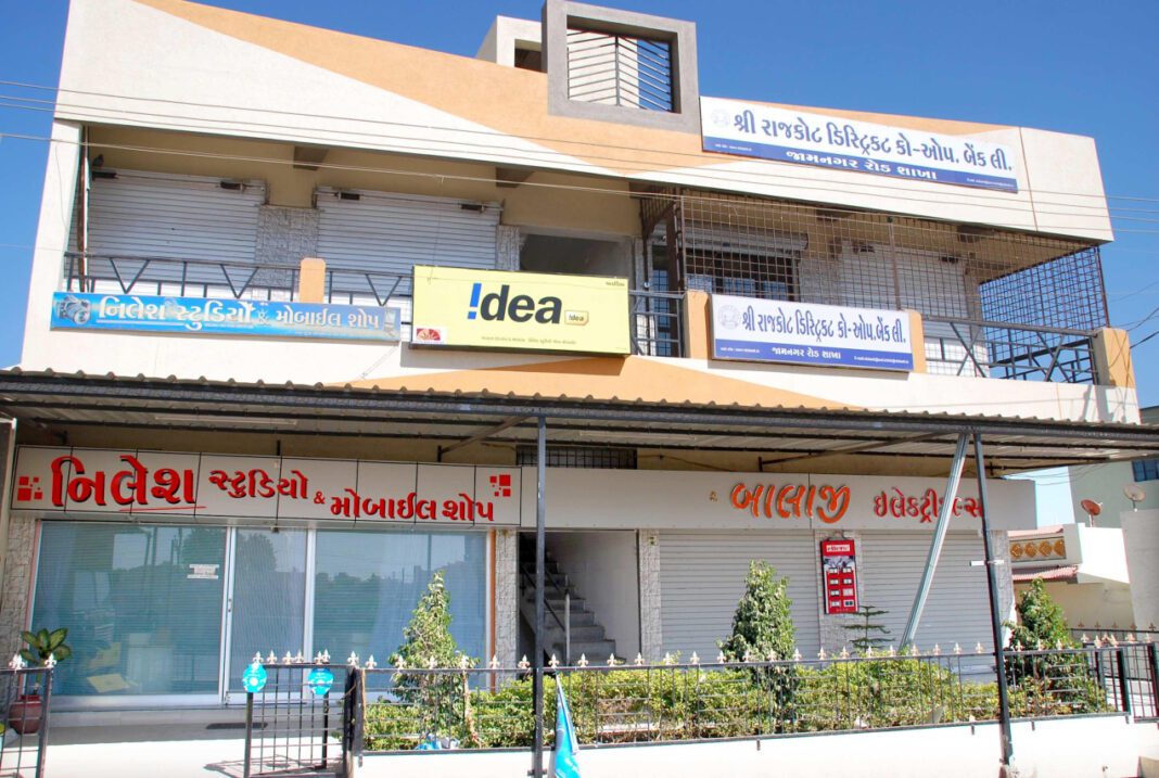 Dr. Nilesh Patel: Renowned Physician and Surgeon