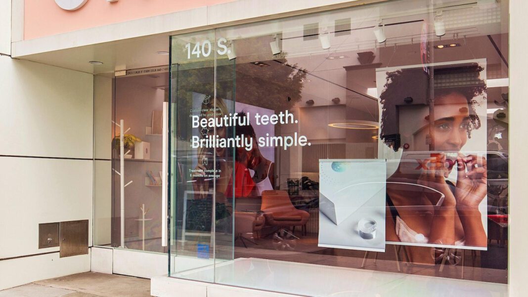 Get A Straight Smile: Invisalign Retainer Cost Breakdown