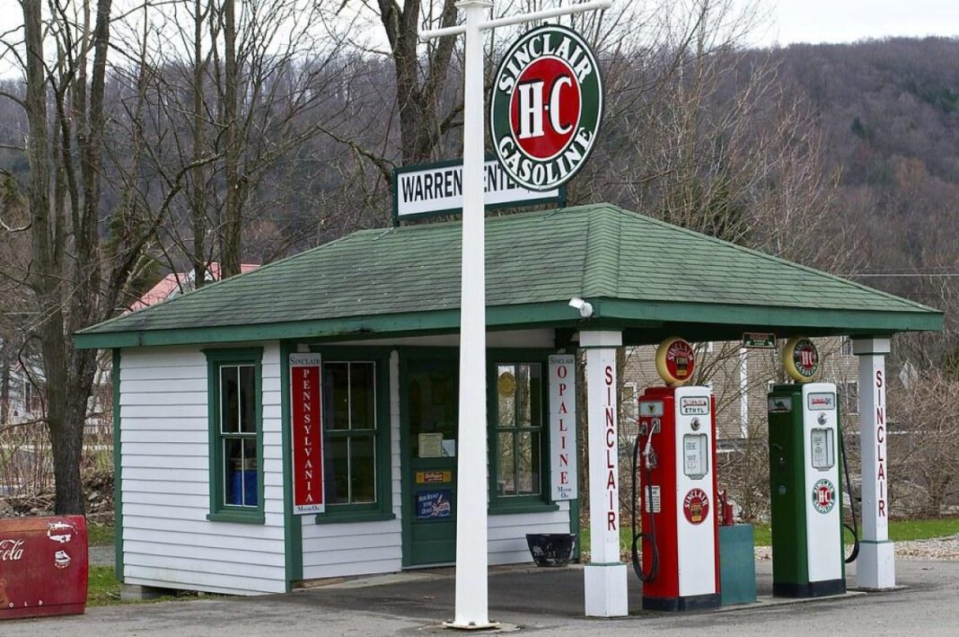 Warren Center: A Hub for History and Culture