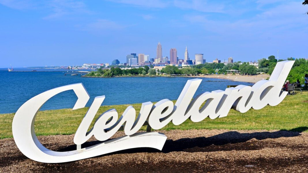 Discover Fresh Finds at Cleveland’s Farmers Market!