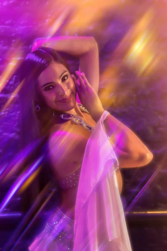 Shimmer and Shine: The Ultimate Belly Dancing Outfits