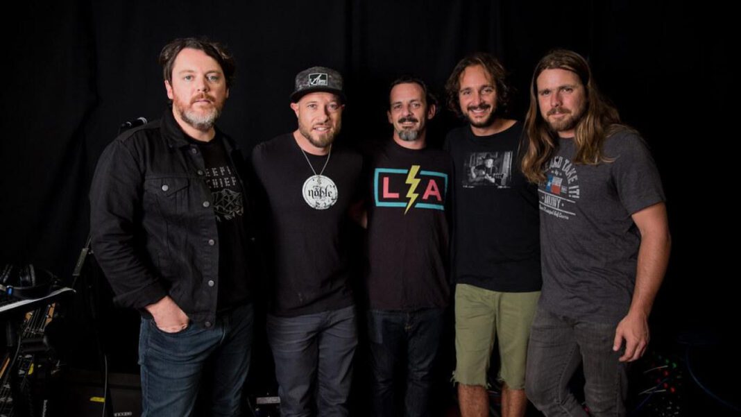 Lukas Nelson Height: How Tall is the Musician