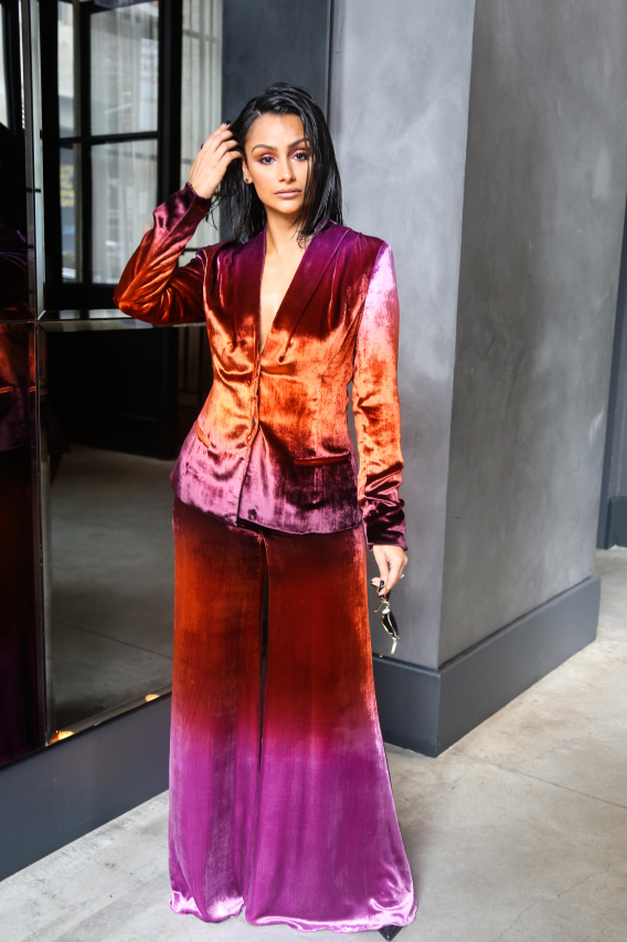 The Background of Nazanin Mandi’s Parents: A Narration