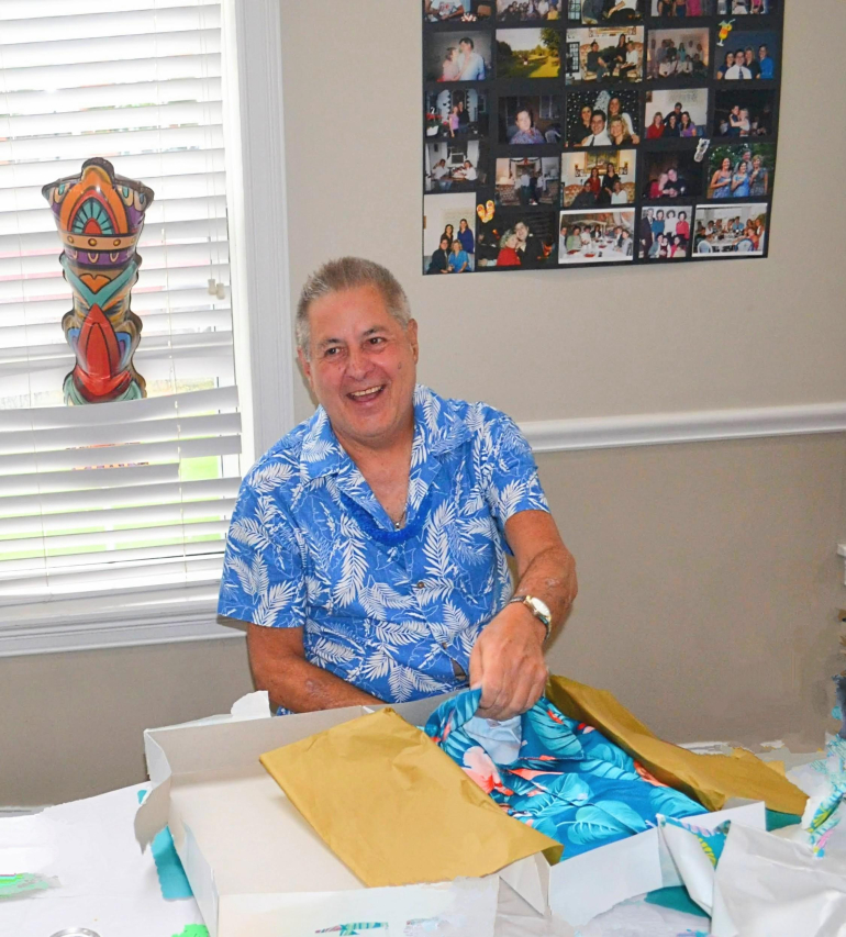 The Popular Appeal of Hawaiian Shirts: A Stylish Trend