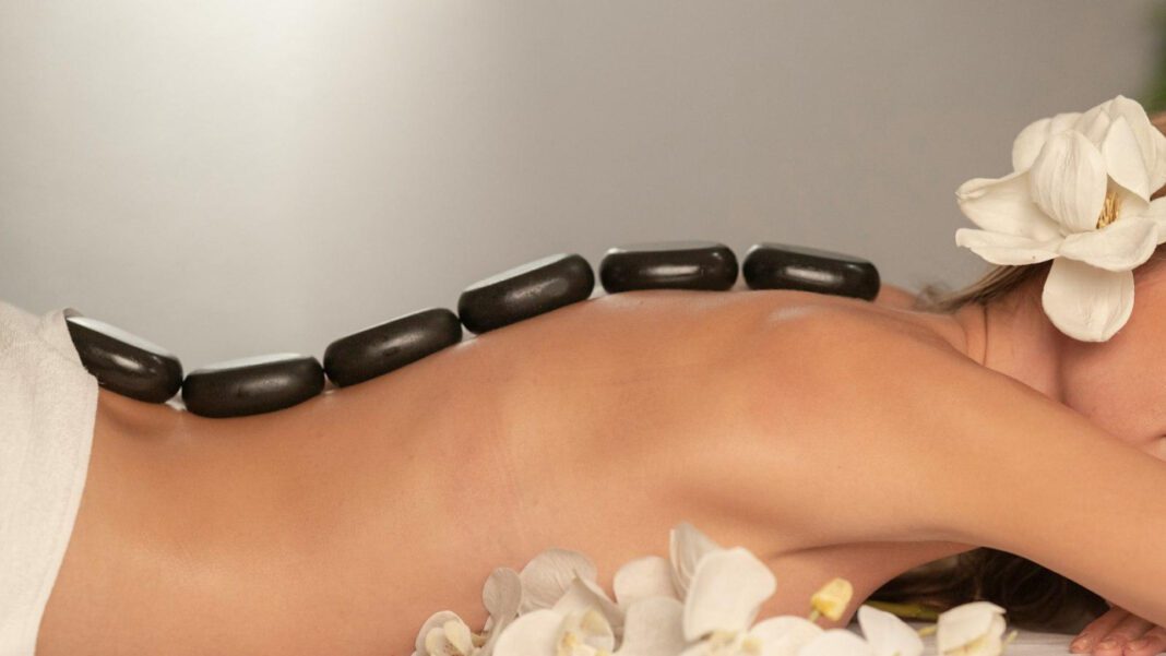 Unveiling the Beauty of ‘She Looks Good on Paper’ Lyrics