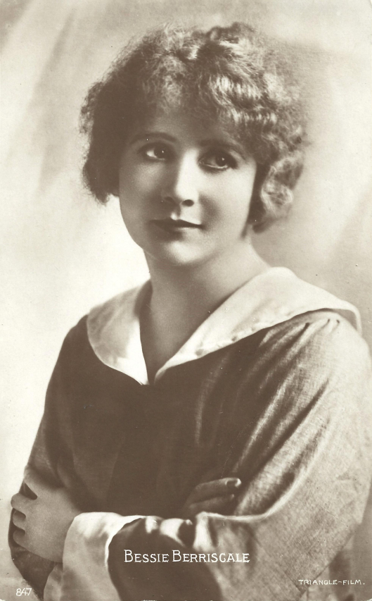 Understanding Signs Your Boyfriend Doesn’t Love You