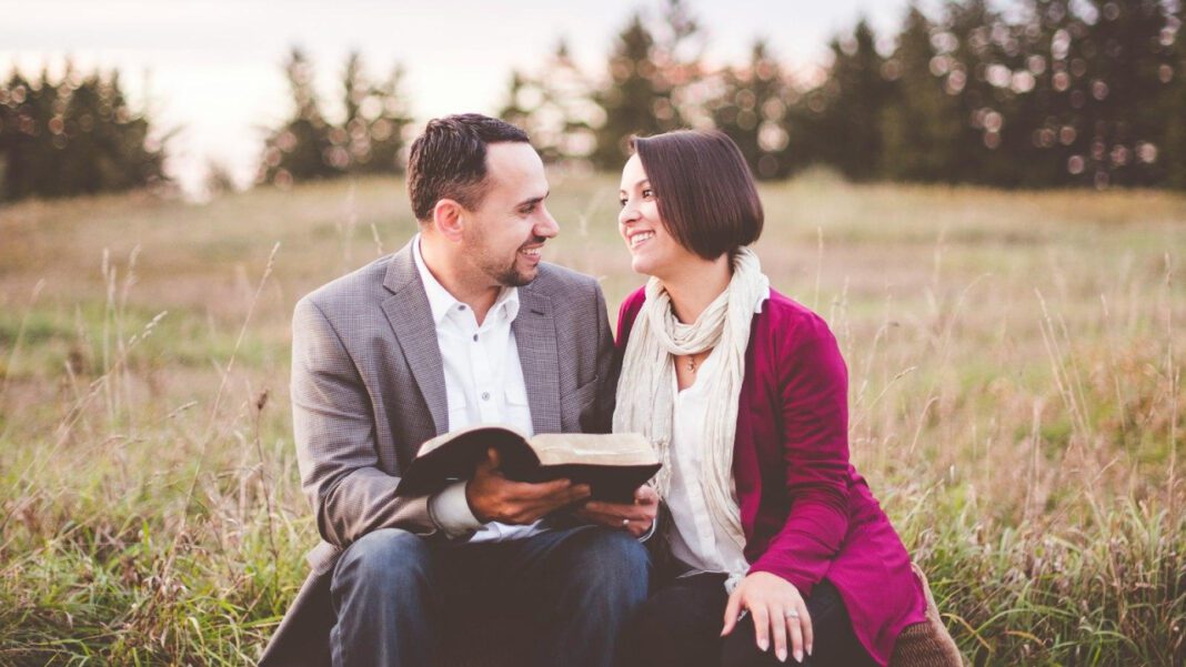 Signs Your Husband Doesn’t Love You Anymore: A Guide