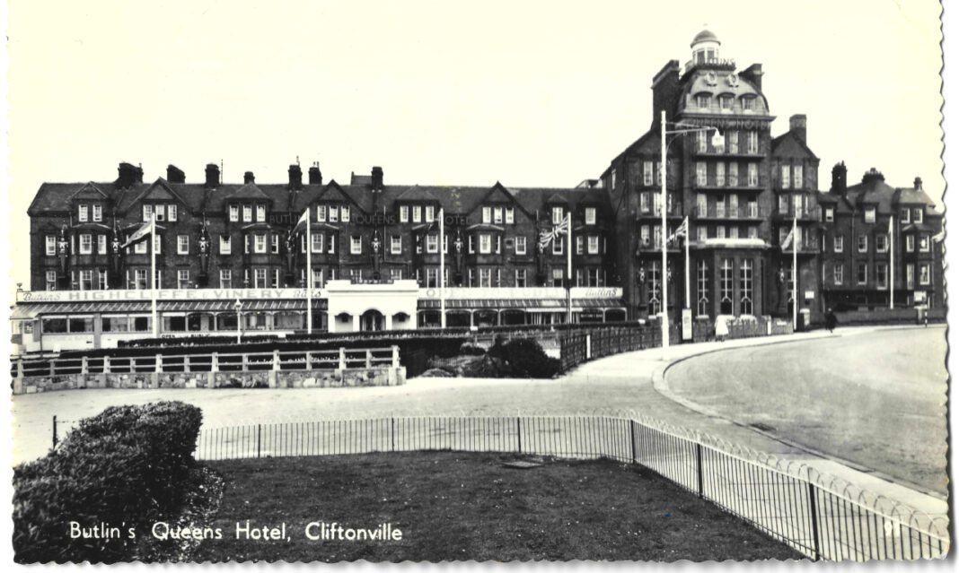 Emma Chamberlain Met Gala 2023: Everything You Need to Know