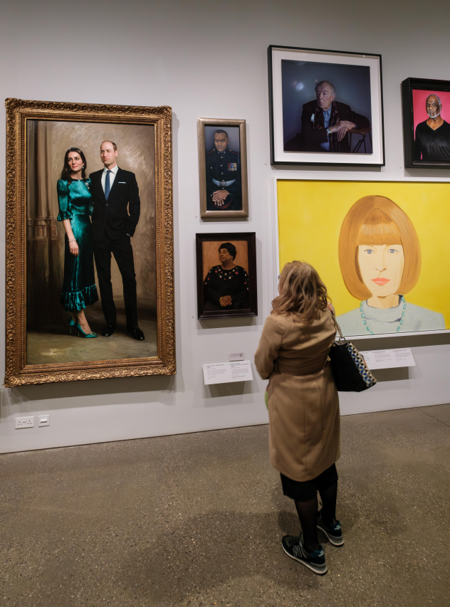 Anna Wintour’s Met Gala Moments: A Fashion Spectacle