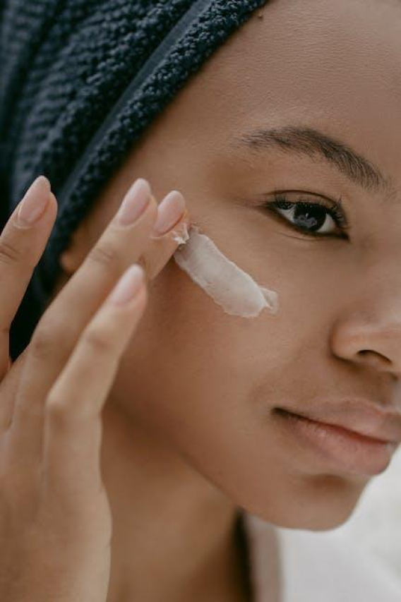10 Best Firming Face Creams You Need To Try Now!