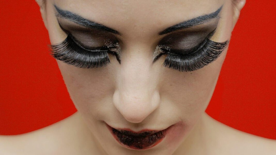 Understanding the Essential Role of Eyeshadow Base Colors