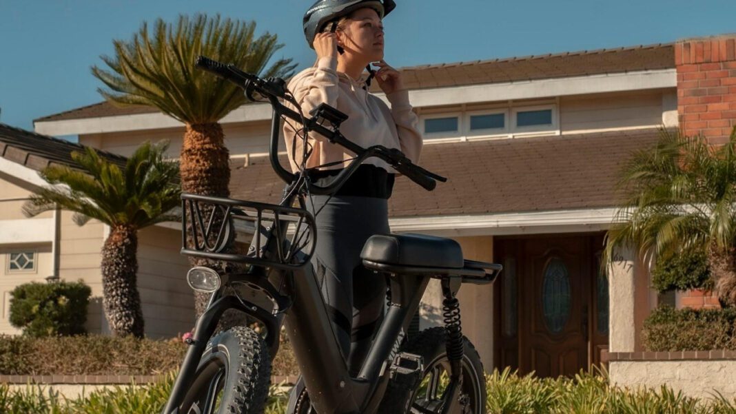 Effective Communication with Teams Walkie Talkie: The Key to Business Success